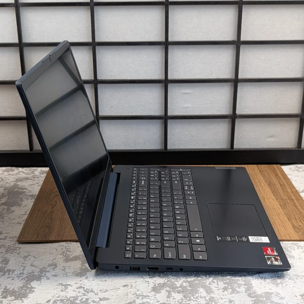 Lenovo IdeaPad 3 15ALC6 AMD Ryzen 7 5700U 12GB RAM 512GB SSD 15.6 Touch Blue